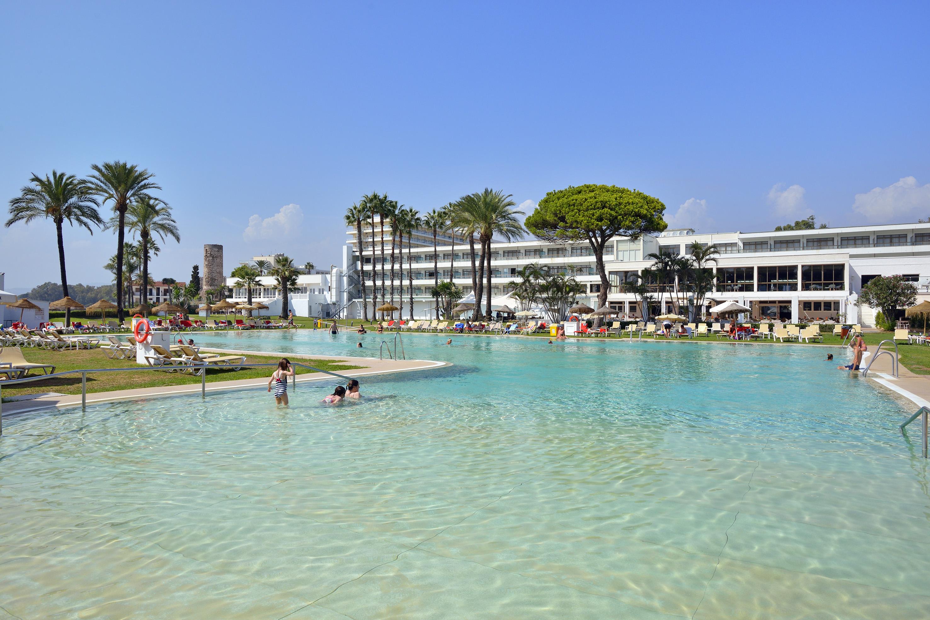 Sol Marbella Estepona Atalaya Park Hotel Exterior foto